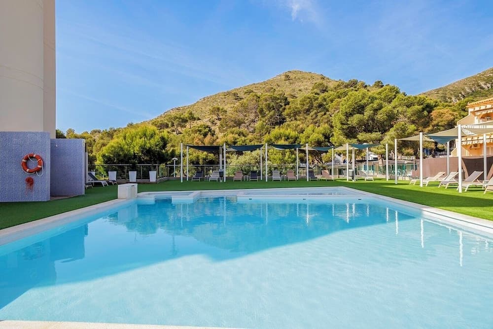 Cullera Holiday Hotel