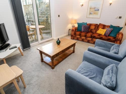 Beachcombers Apartments