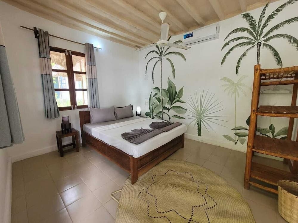 Lost Soles Lodge