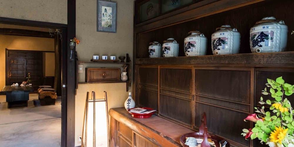 Gion Shinmonso