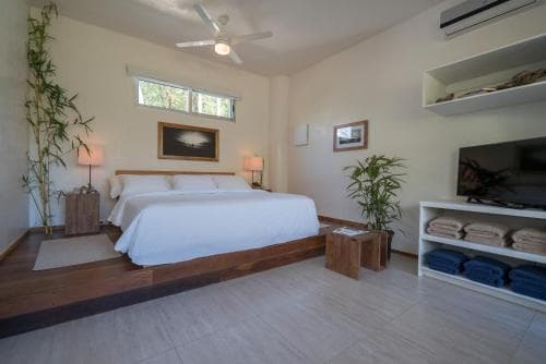 Moana Surf Resort