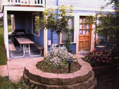 Robin's Nest Bed & Breakfast