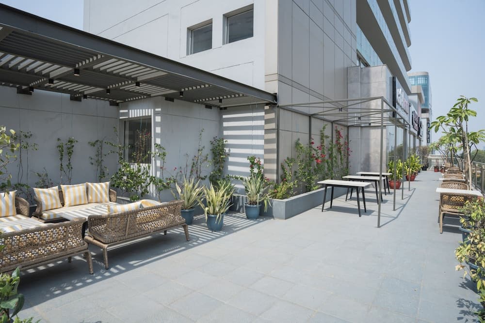 AR SUITES KLJ SQUARE