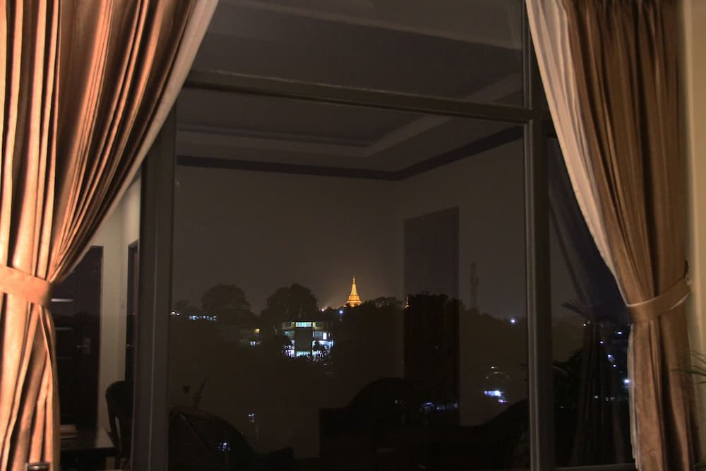 Virati Hotel
