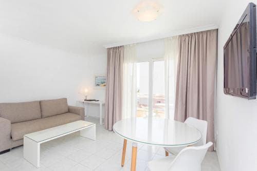 Duquesa Playa Aparthotel