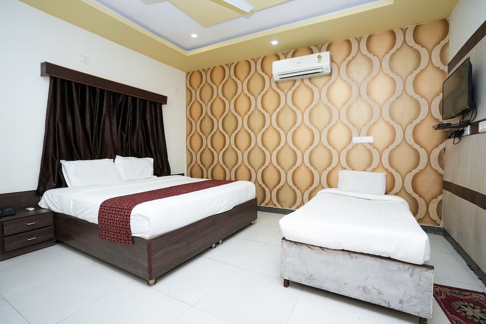Hotel Opera Inn