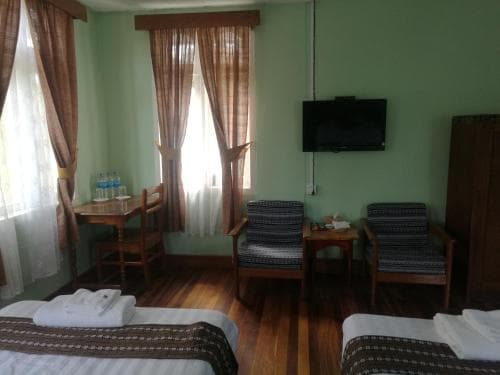 Pine View Inn