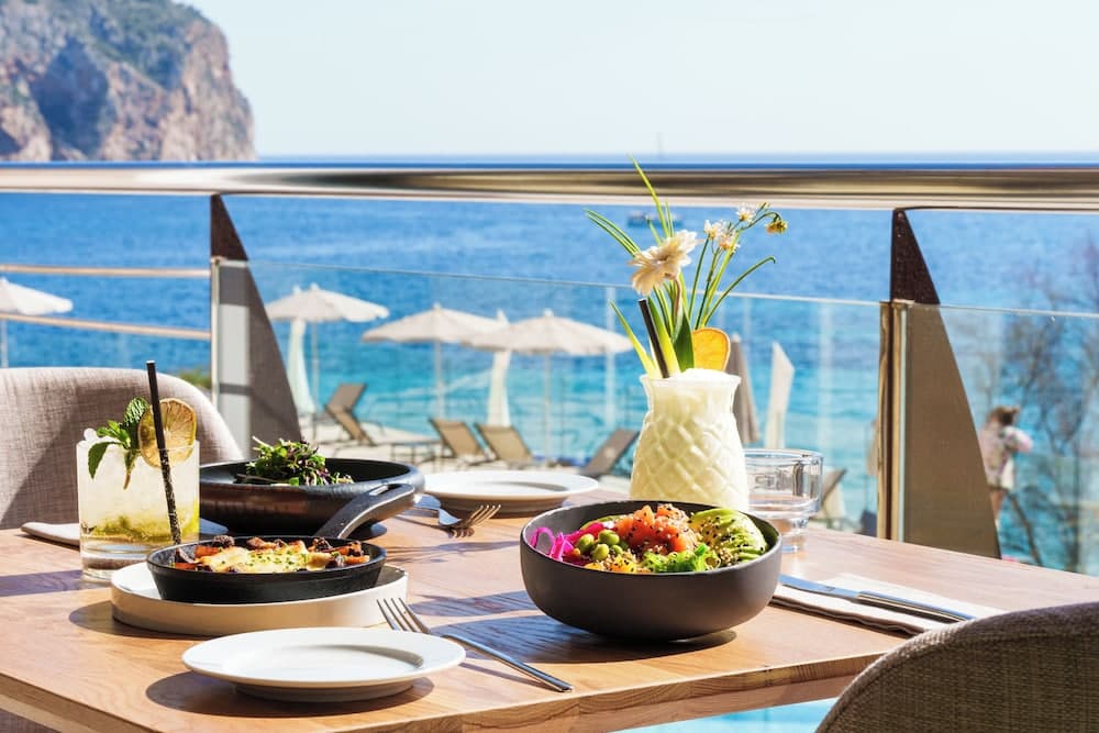 Bahía Suites Camp De Mar