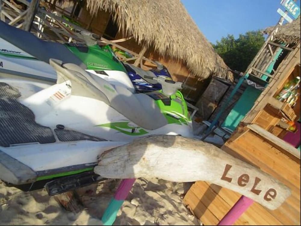 Hostal Lele Beach