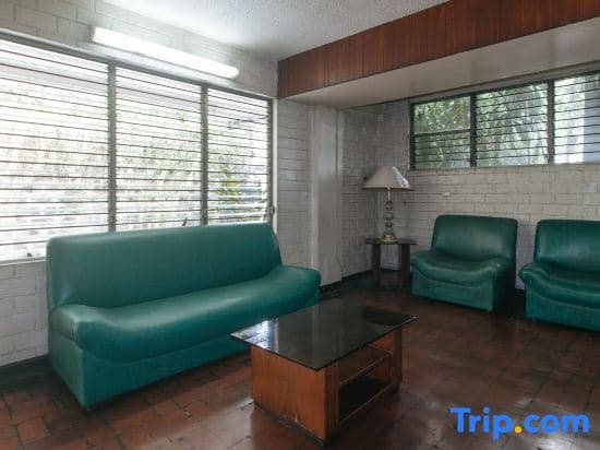 RedDoorz at Broadway Court Apartelle II Quezon City