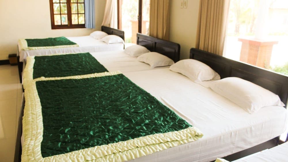 Eagles Beach Resort