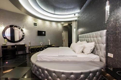 Hotel Crystal Light