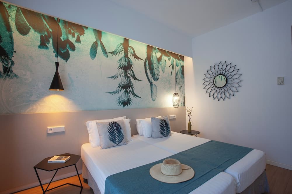 Hotel Tora