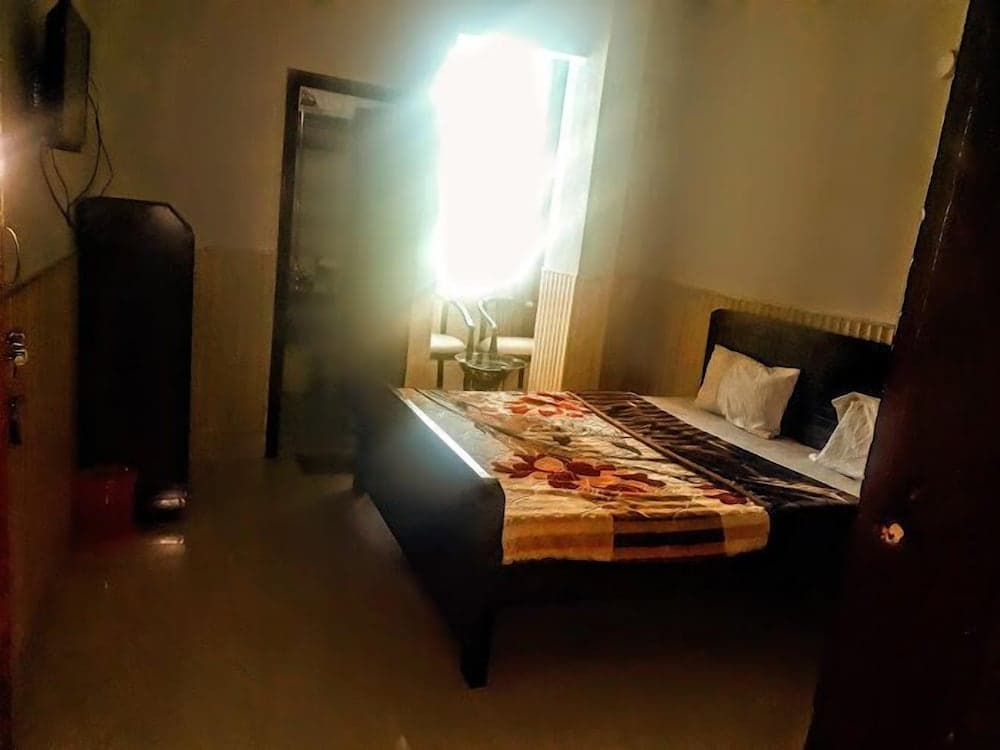 Al Atiq Hotel