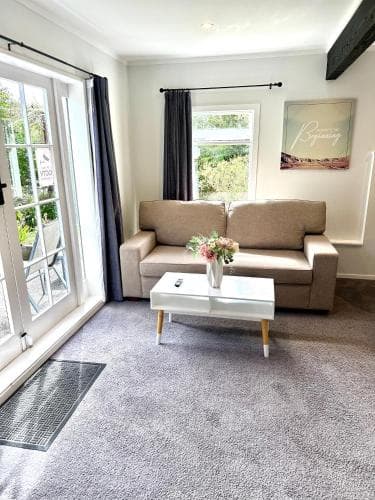 Lemon Tree Apartment Tawa