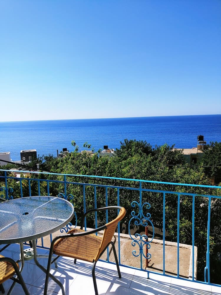 Achlia Hotel