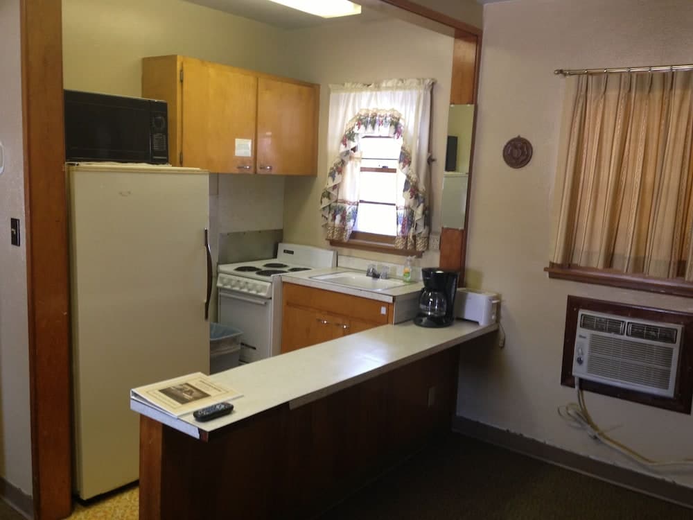 Jamestown Motel