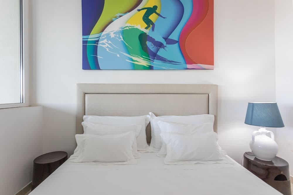 19 Summer Suites