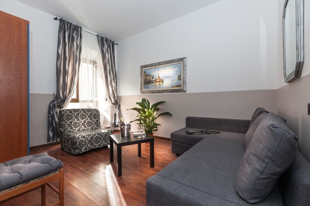 Ora Guesthouse