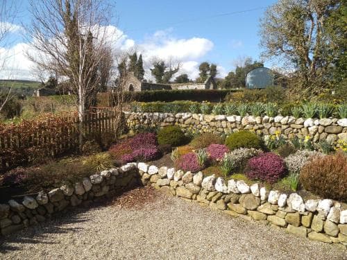 Macreddin Rock B & B