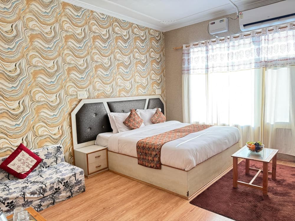 Rozan Jaai Orchard Hotel