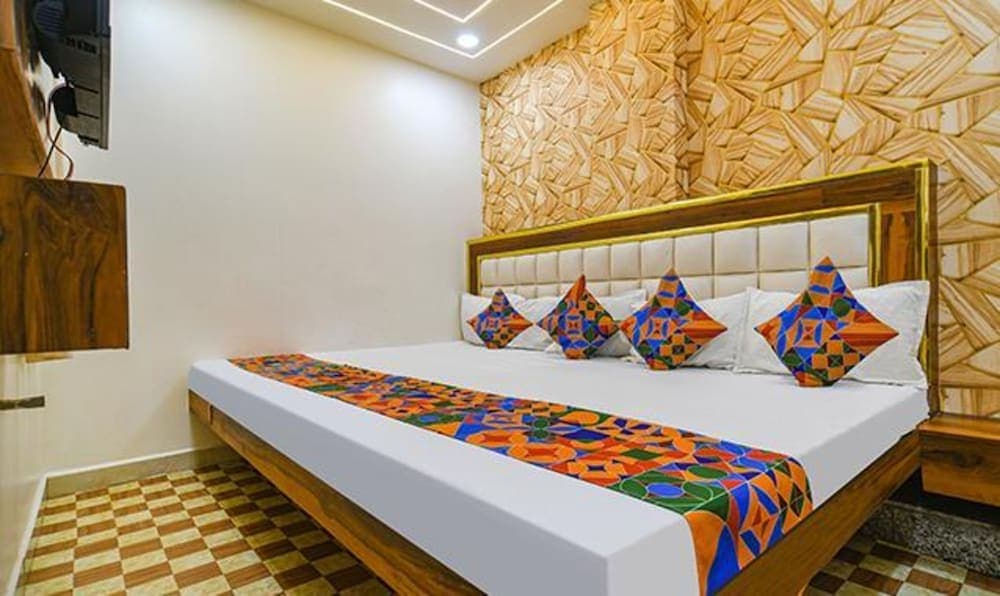 Fabexpress Jugnu Palace