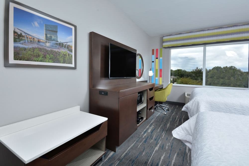 Hampton Inn & Suites Charlotte North I 485
