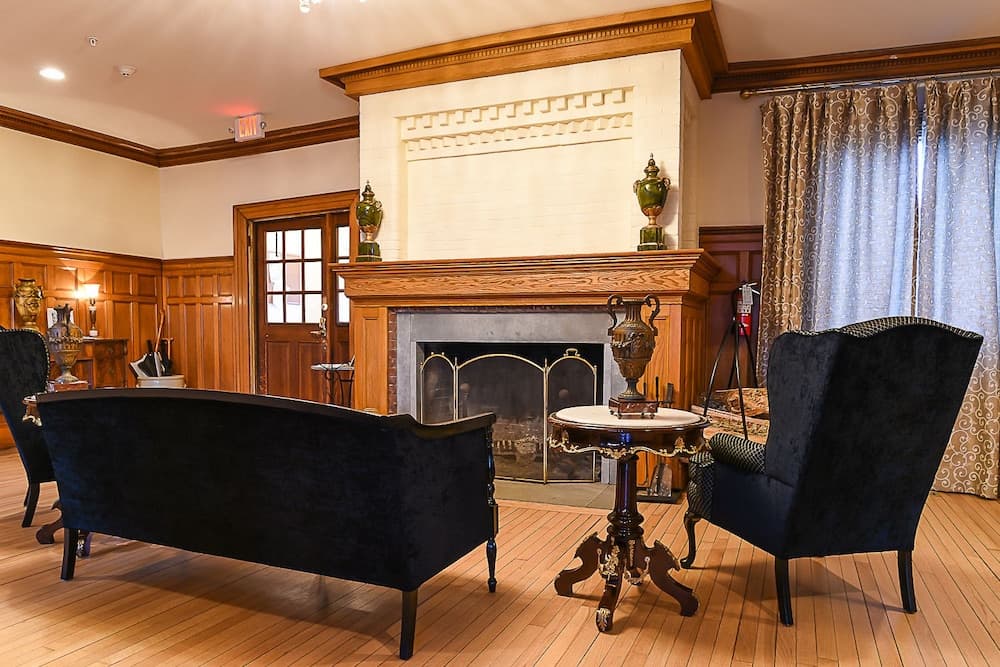 Windsor Mansion Inn