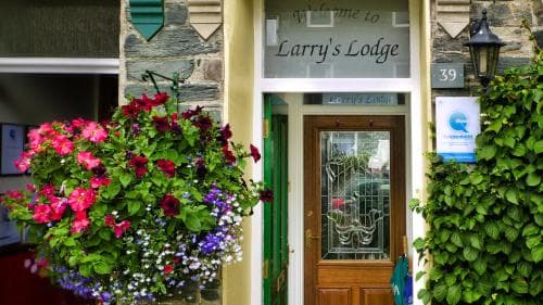 Larrys Lodge