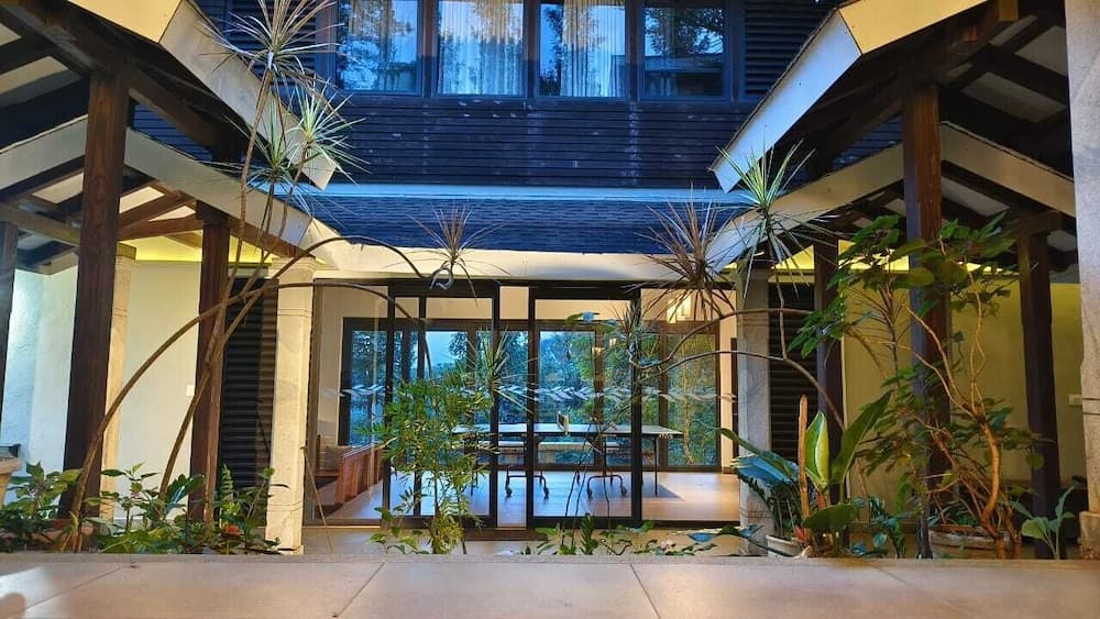 Cascade Villa by Z Vacations