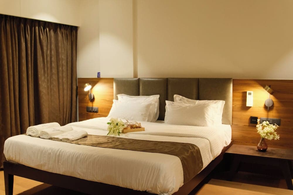 Sunstone Suites