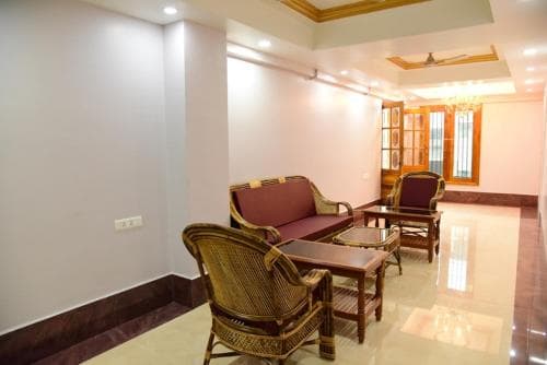 Hotel Chembiyan