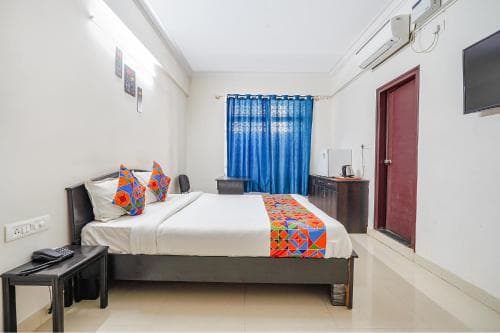 Fabhotel Emirates Inn