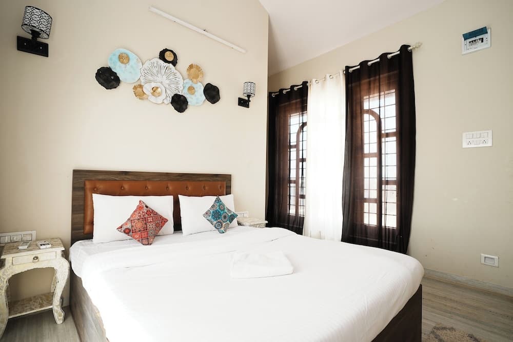 Clifton Villa
