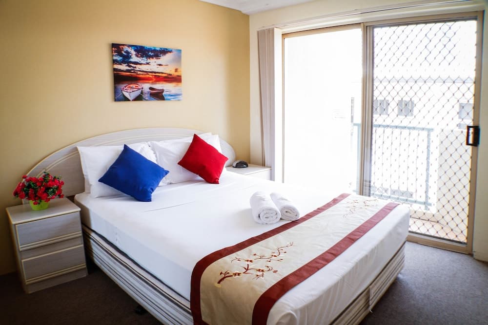 Surfers Riverside Apartments