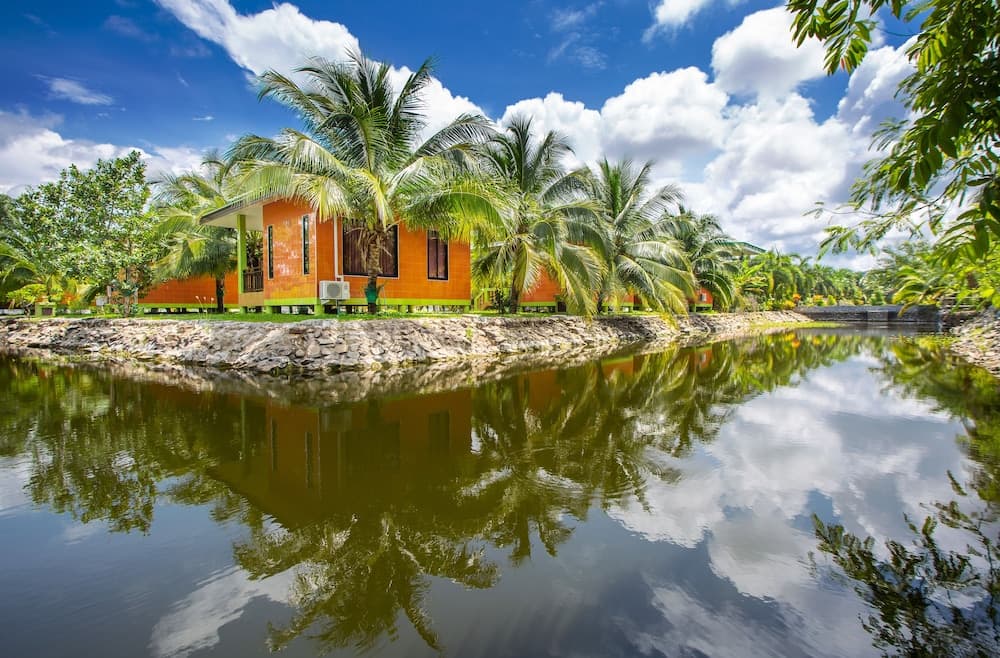 Coconut Resort