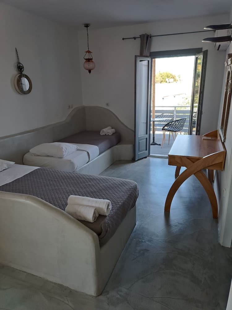 Naxos Summerland resort