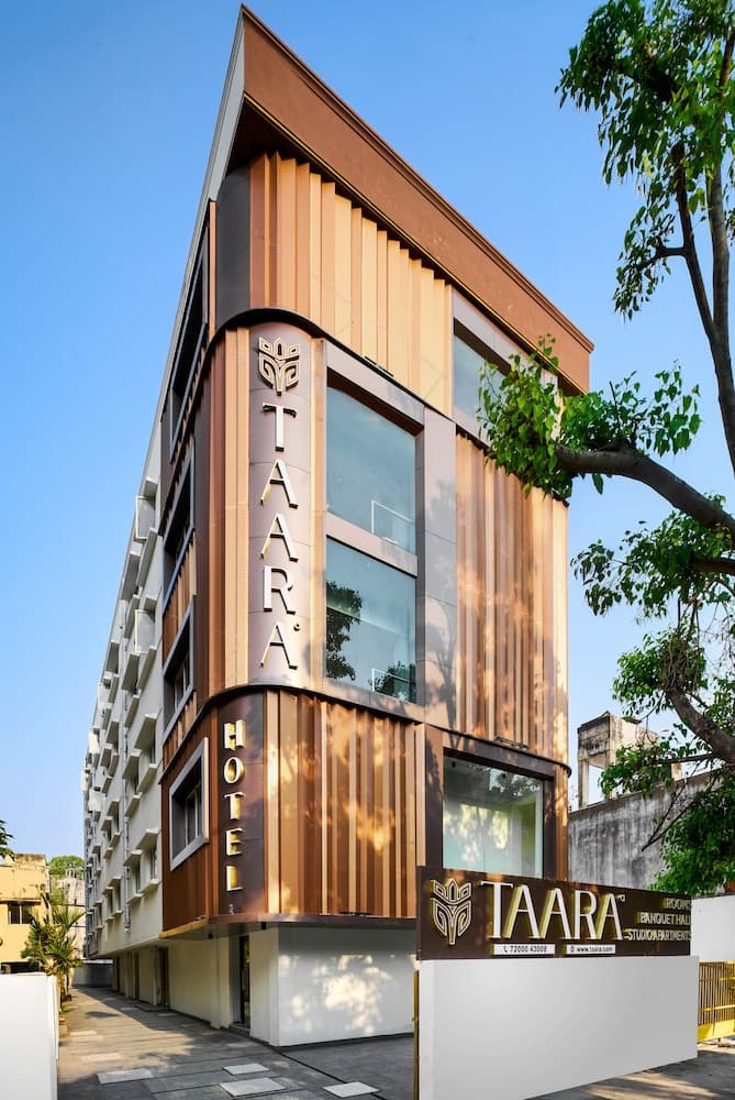 Taara Hotel