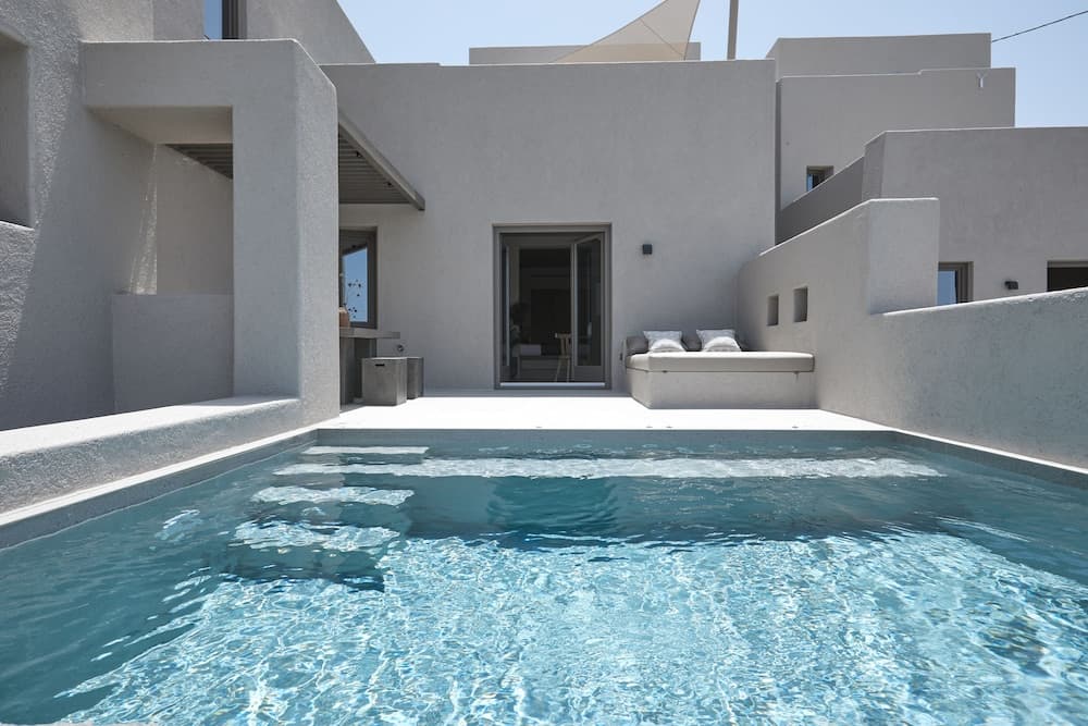 Halcyon Days Suites