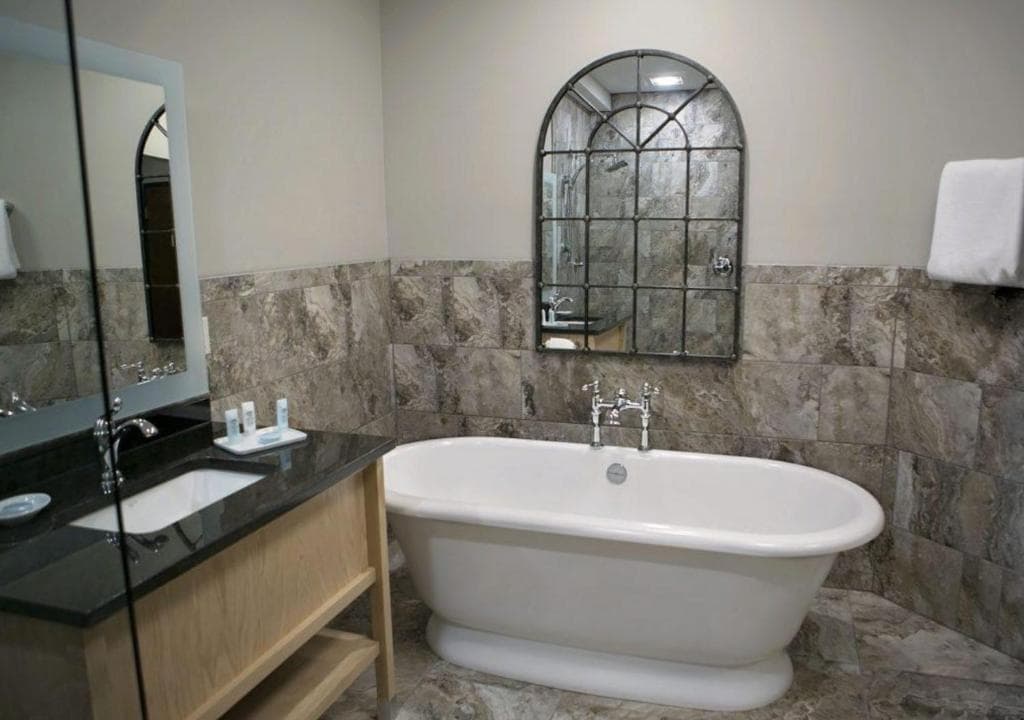 Timberlake Hotel