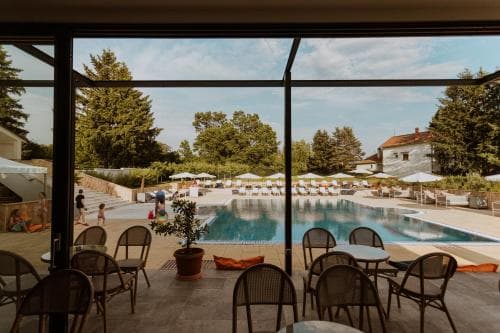 Hotel 1000 Ruža
