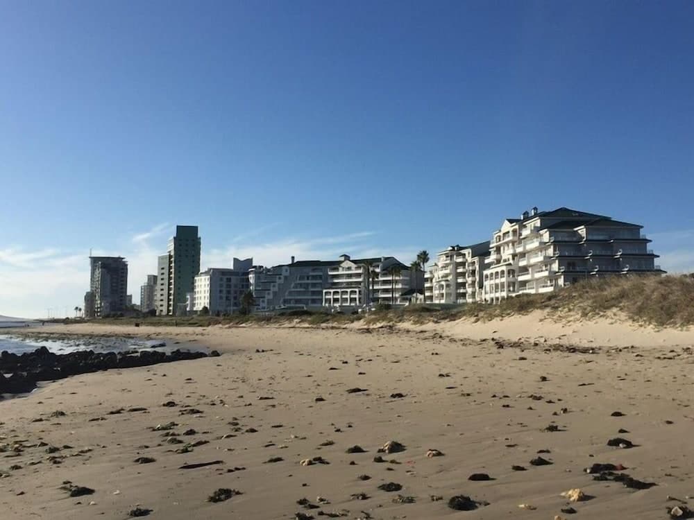 Ocean Breeze Hotel