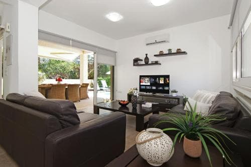Michelle Pernera Villas