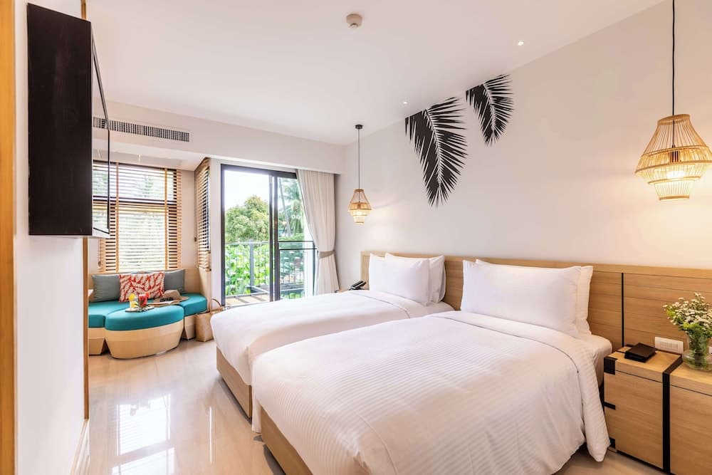 OUTRIGGER Surin Beach Resort