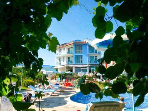 Nushev Hotel