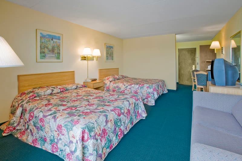 Broadview Inn and Suites