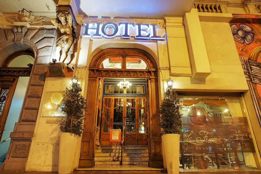 La Fresque Hotel