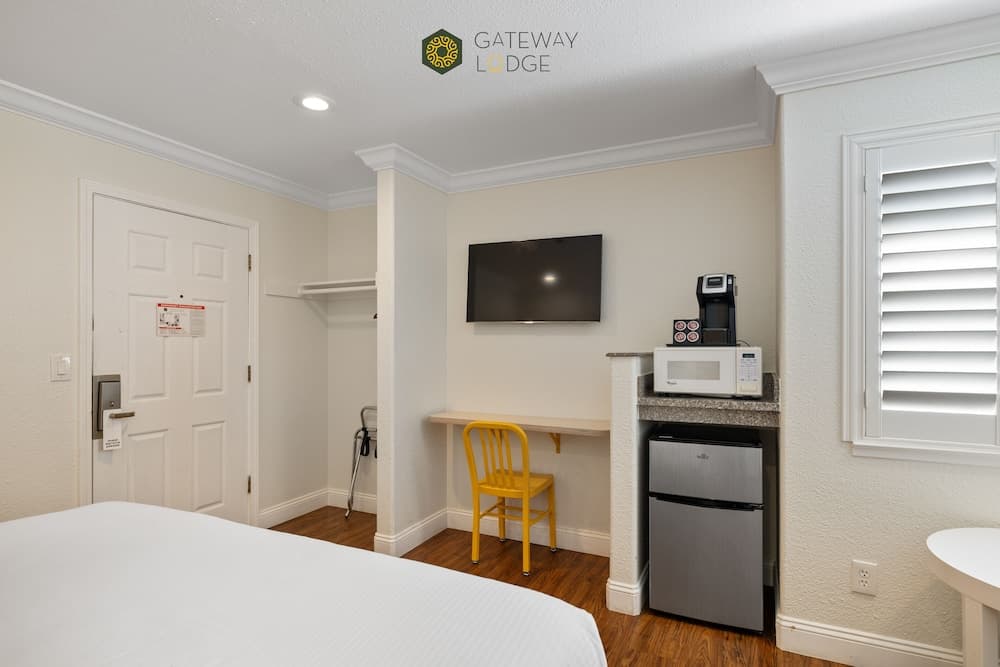 Gateway Lodge