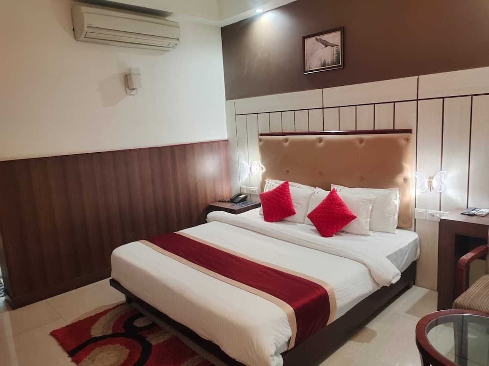 Hotel RKV Residency