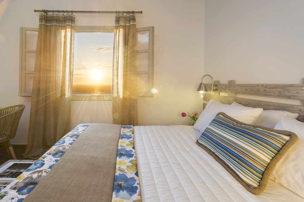 Caldera s Dolphin Suites